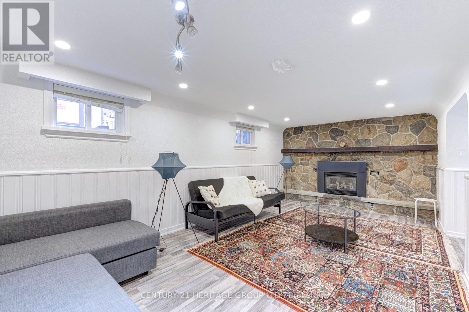 82 Harrison Drive, Newmarket, Ontario L3Y 4P4 - Photo 33 - N12616786