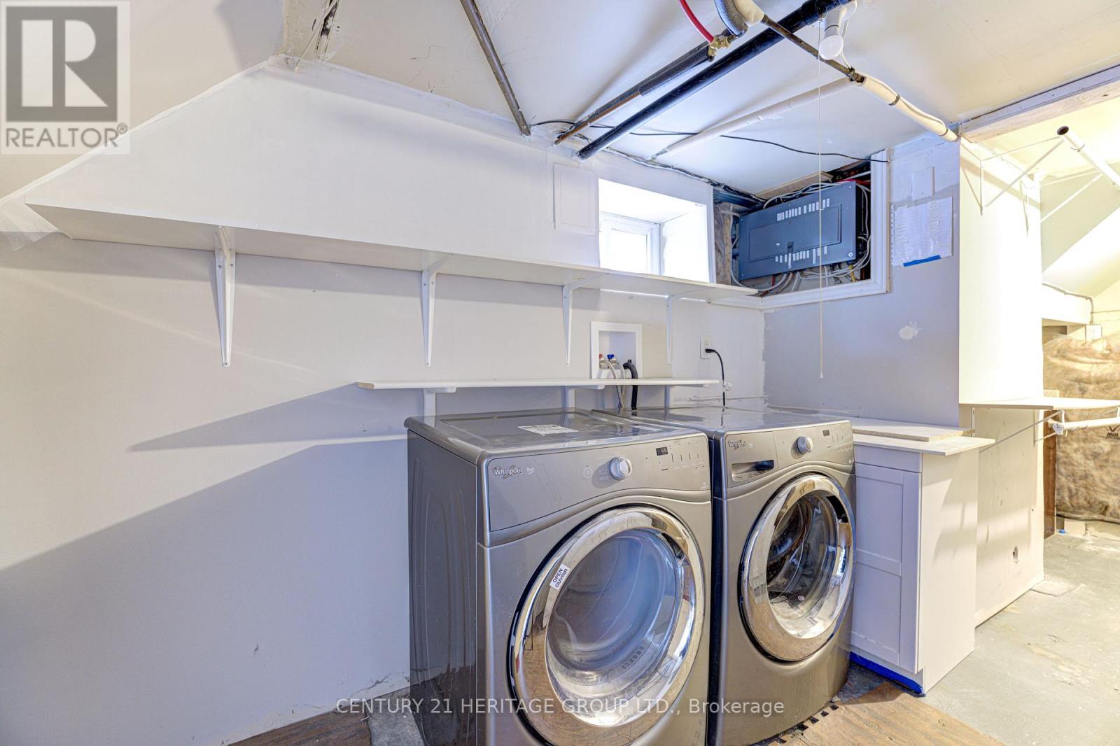 82 Harrison Drive, Newmarket, Ontario L3Y 4P4 - Photo 39 - N12616786