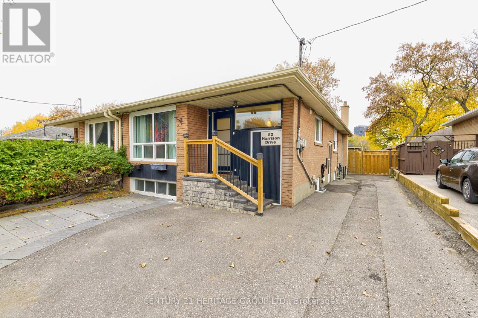 82 Harrison Drive, Newmarket, Ontario L3Y 4P4 - Photo 45 - N12616786