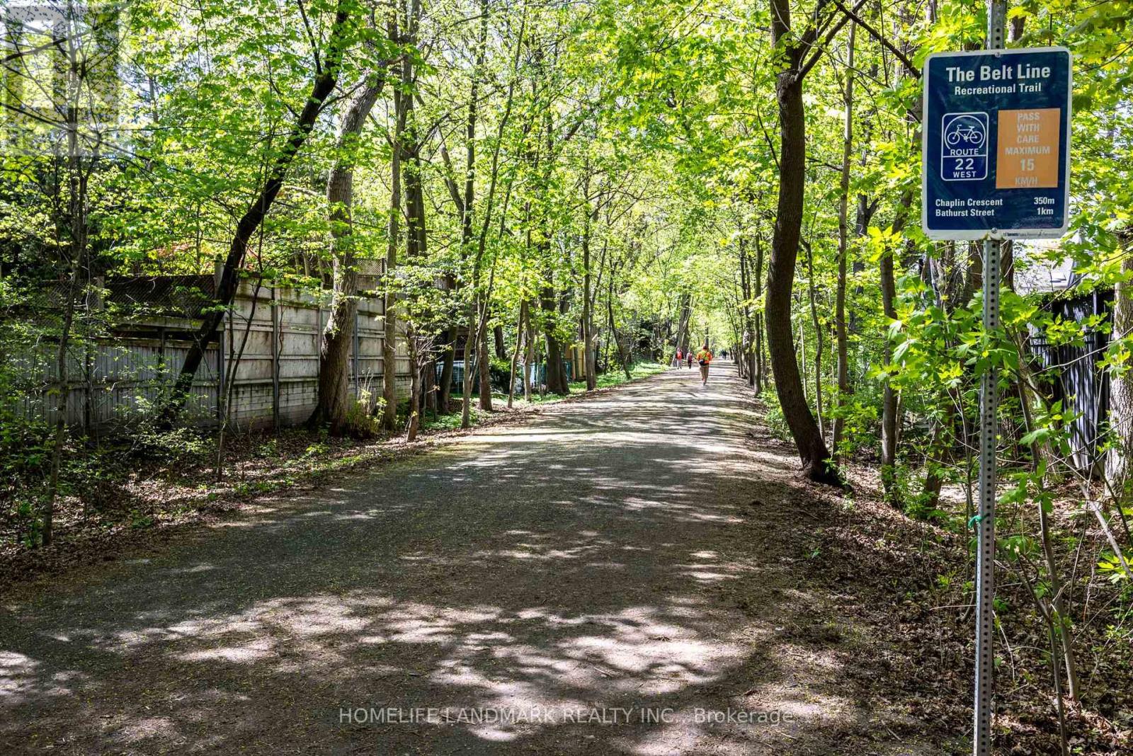 241 Forest Hill Road, Toronto, Ontario  M5P 2N3 - Photo 14 - C12614704