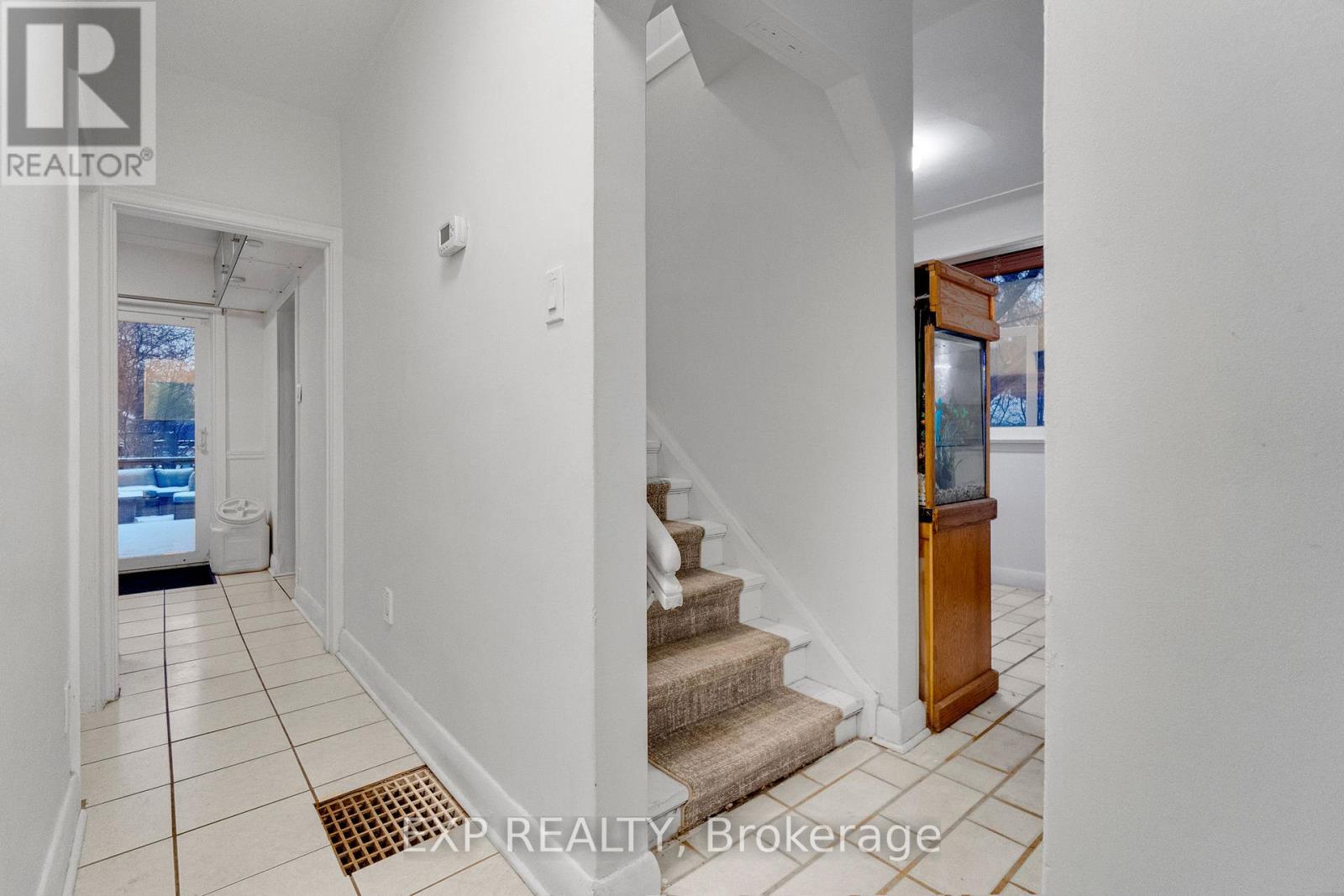 1331 St. James Avenue, Mississauga, Ontario  L5E 1J3 - Photo 24 - W12616564