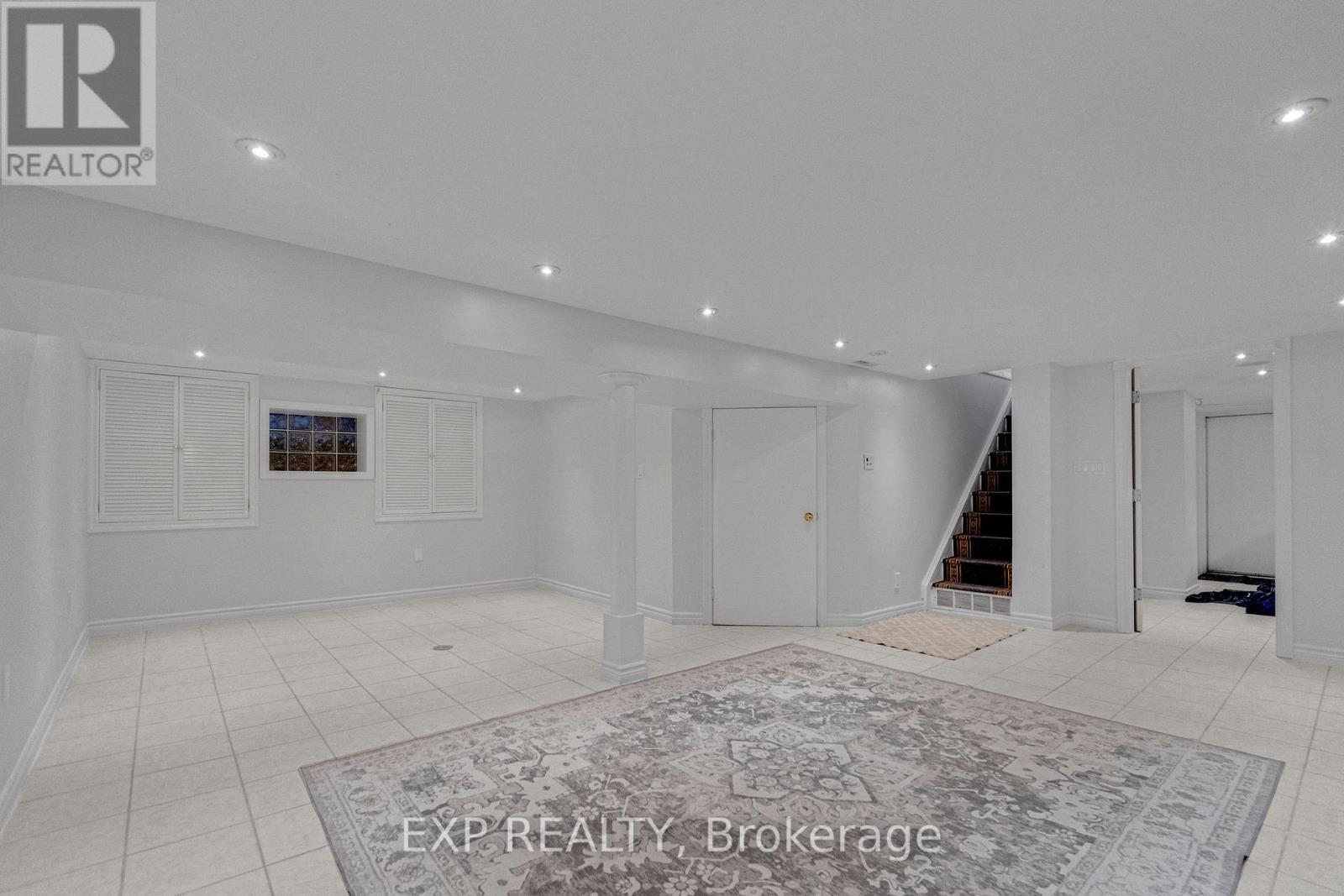 1331 St. James Avenue, Mississauga, Ontario  L5E 1J3 - Photo 34 - W12616564