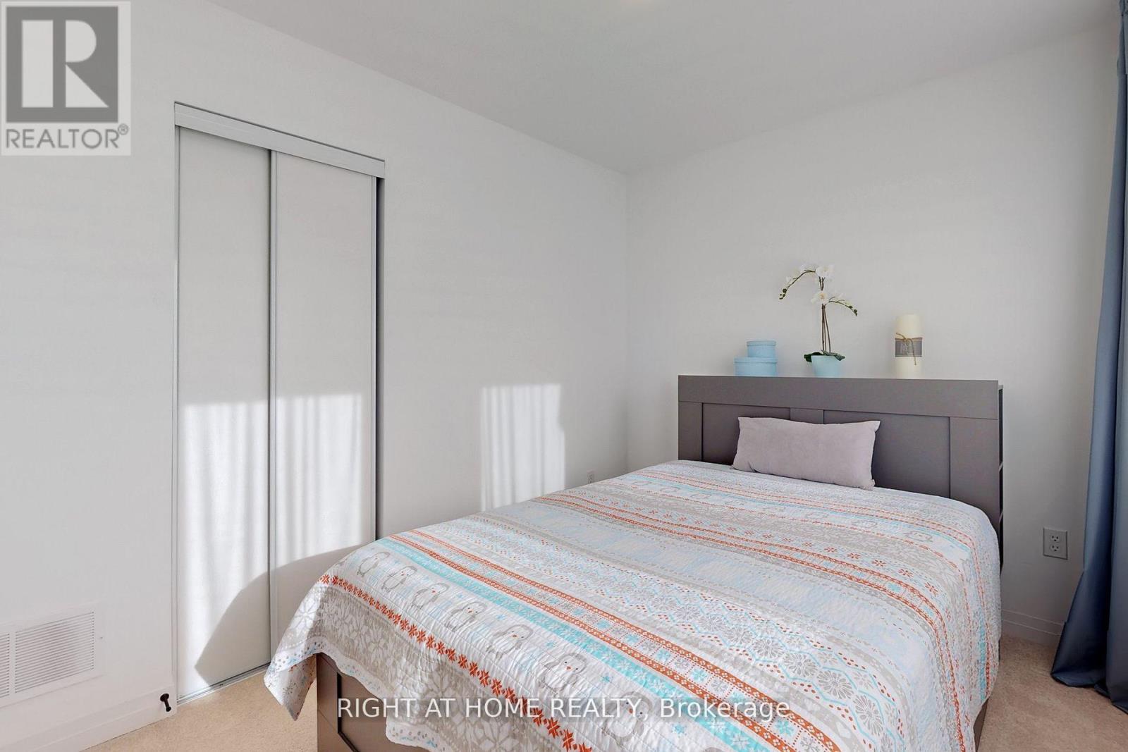 98 Fairlane Avenue, Barrie, Ontario L9J 0M5 - Photo 23 - S12616720