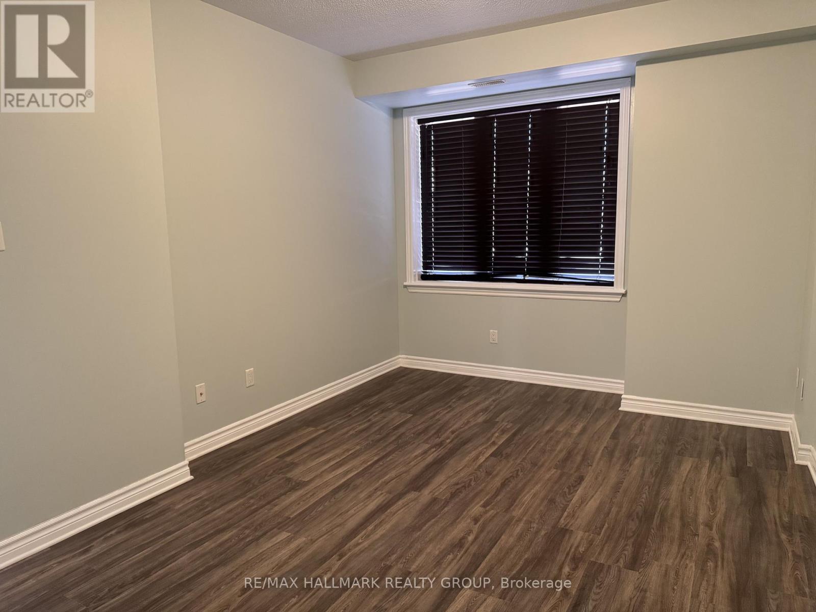 B - 190 Hornchurch Lane, Ottawa, Ontario K2J 2T3 - Photo 16 - X12588574