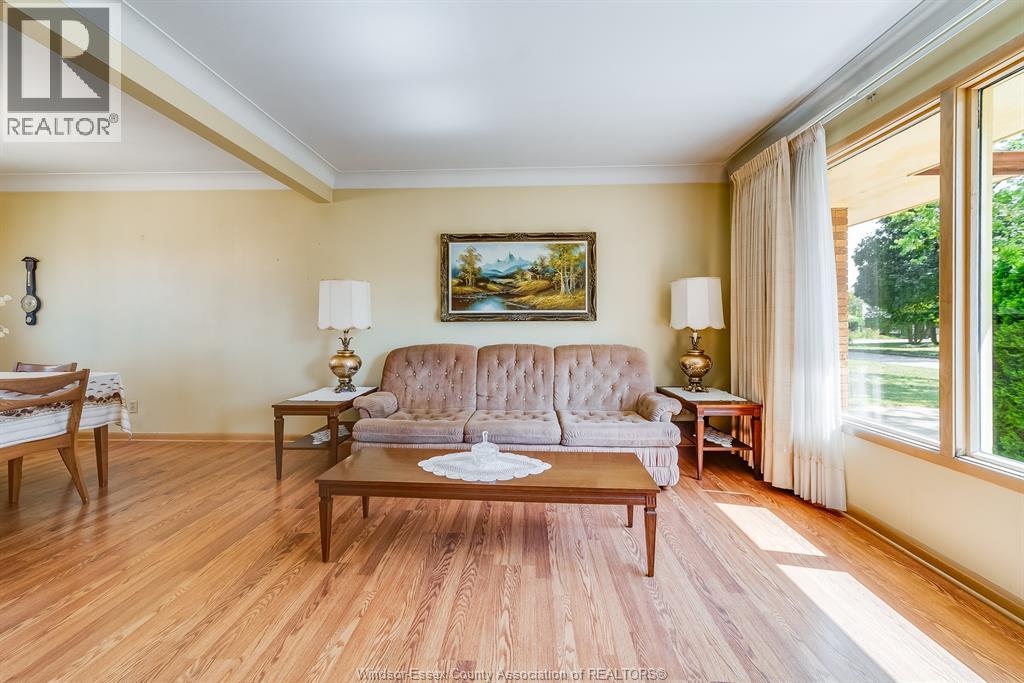 744 Lynn, Windsor, Ontario N9G 1G7 - Photo 6 - 25025193