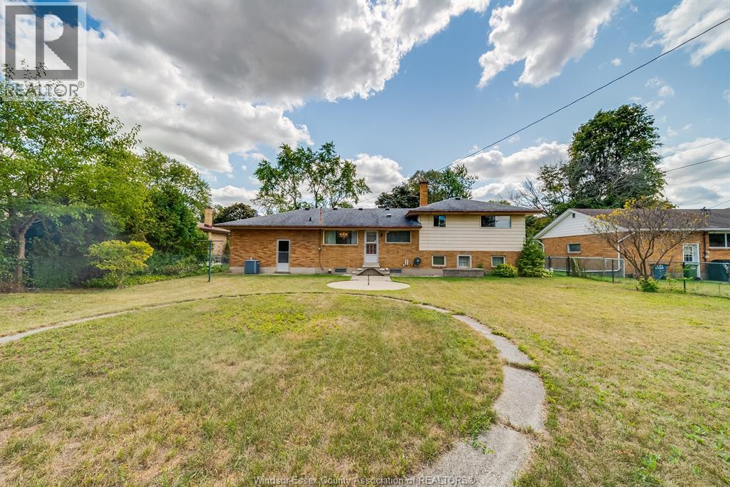 744 Lynn, Windsor, Ontario N9G 1G7 - Photo 40 - 25025193