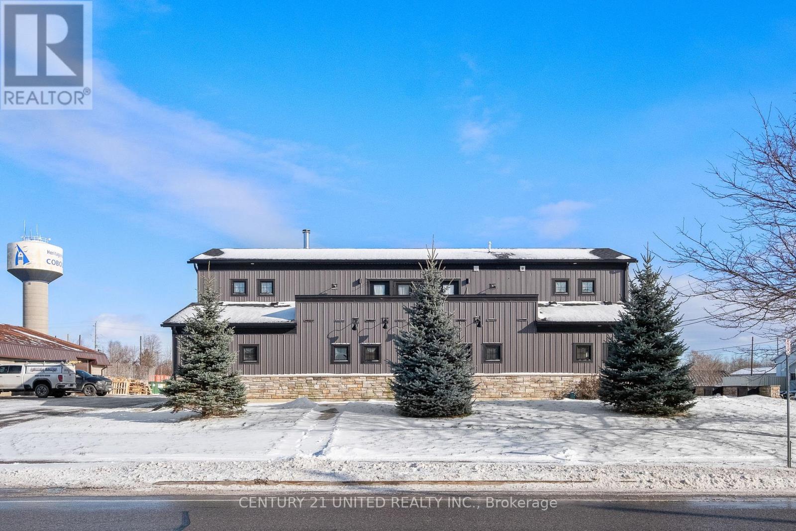 628 Ontario Street, Cobourg, Ontario  K9A 3C4 - Photo 3 - X12616898