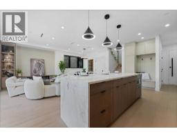<div class="price">$1,598,000</div> 3 2282 E 8th Avenue, Vancouver<br><div style="margin-bottom:8px;"><small>Selmak Realty Limited</small></div><div class='bed_bath'>3 Bed | 3 Bath</div>