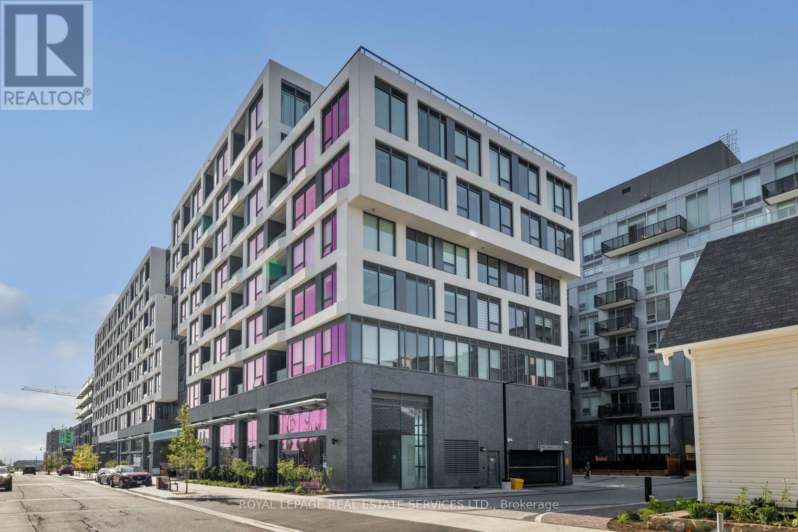 720 - 2450 Old Bronte Road, Oakville, Ontario  L6M 5P6 - Photo 1 - W12616724