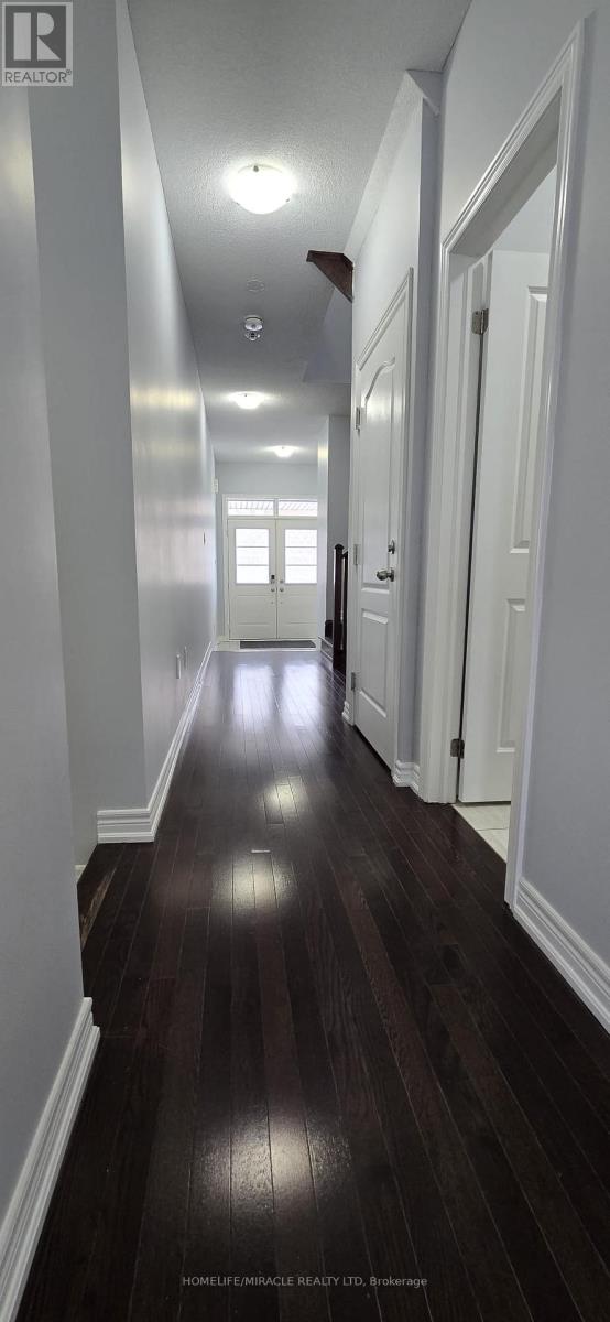 3 Brent Stephens Way, Brampton (Northwest Brampton), Ontario  L7A 5B6 - Photo 7 - W12616734