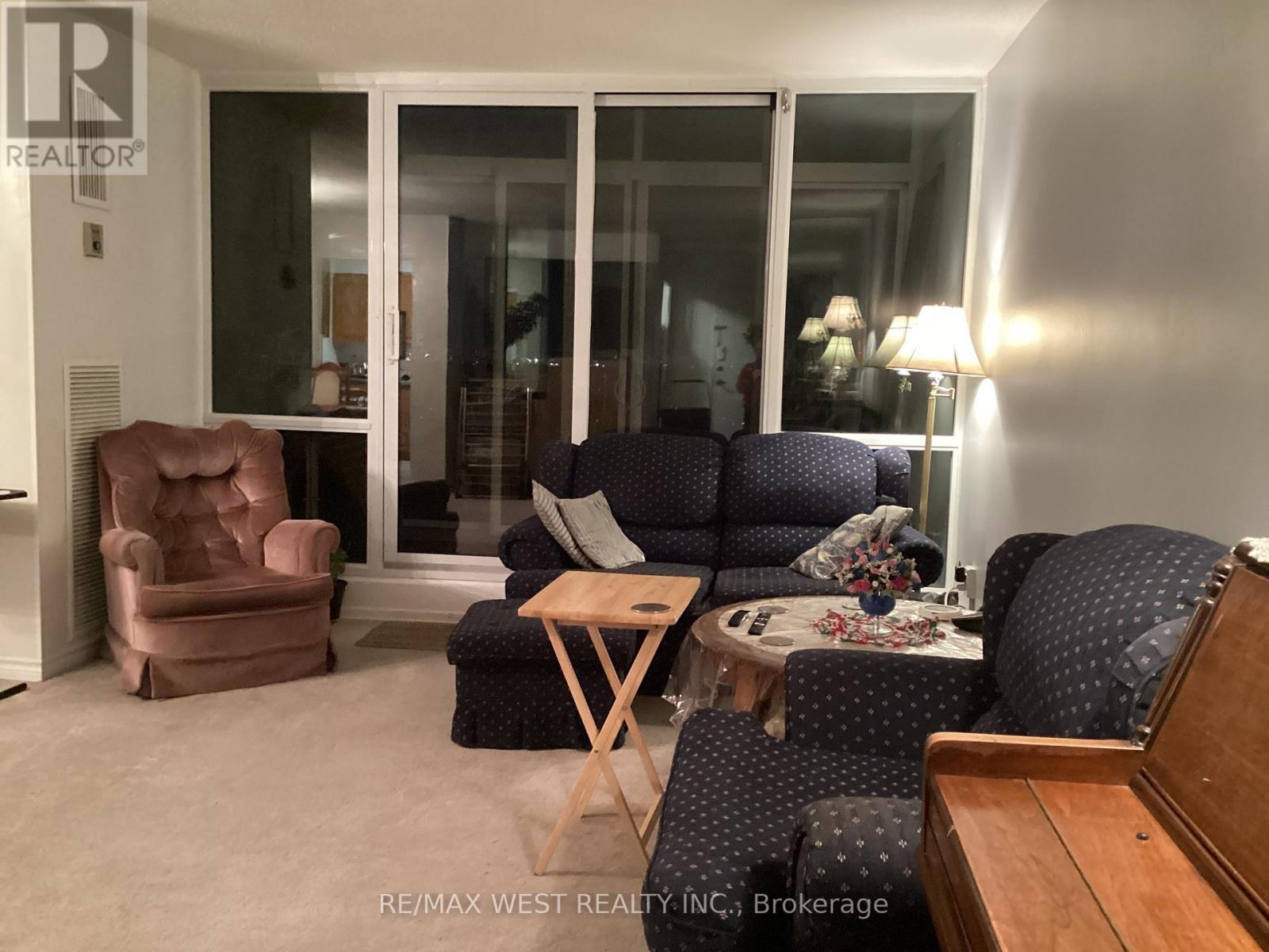 2101 - 627 The West Mall, Toronto, Ontario  M9C 4X5 - Photo 3 - W12616748