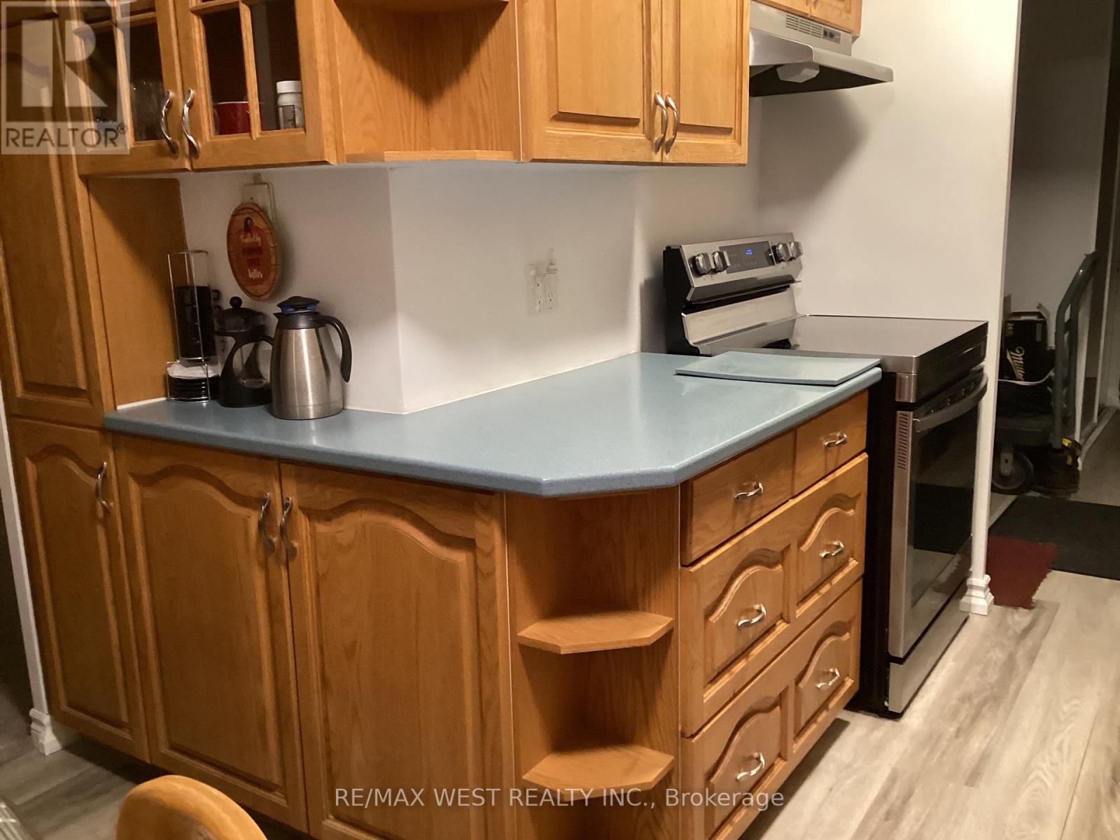 2101 - 627 The West Mall, Toronto, Ontario  M9C 4X5 - Photo 4 - W12616748