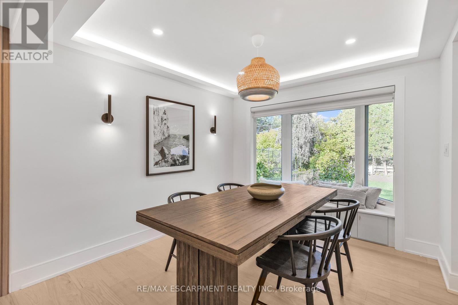 257 Strathcona Drive, Burlington, Ontario  L7L 2C9 - Photo 16 - W12616756