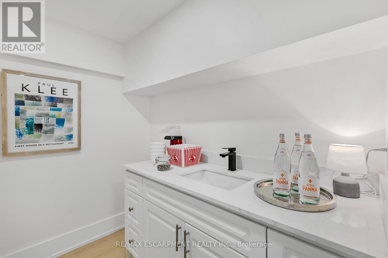 257 Strathcona Drive, Burlington, Ontario  L7L 2C9 - Photo 40 - W12616756