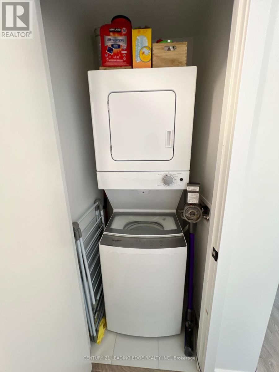 331 - 215 Lakeshore Road W, Mississauga, Ontario  L5H 0A7 - Photo 22 - W12616764