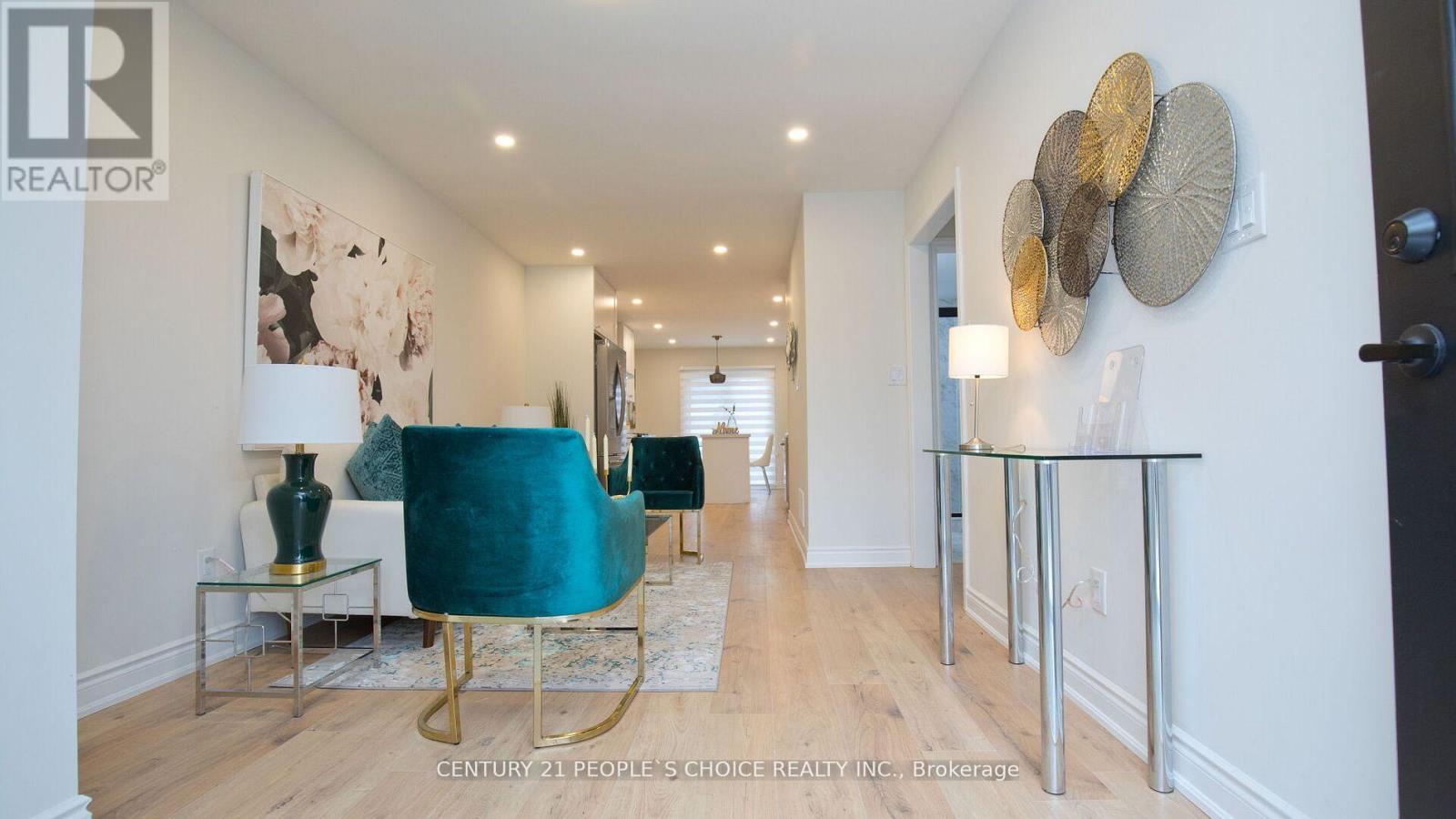 2 Betteridge Lane W, Toronto, Ontario  M9V 4E8 - Photo 2 - W12616814