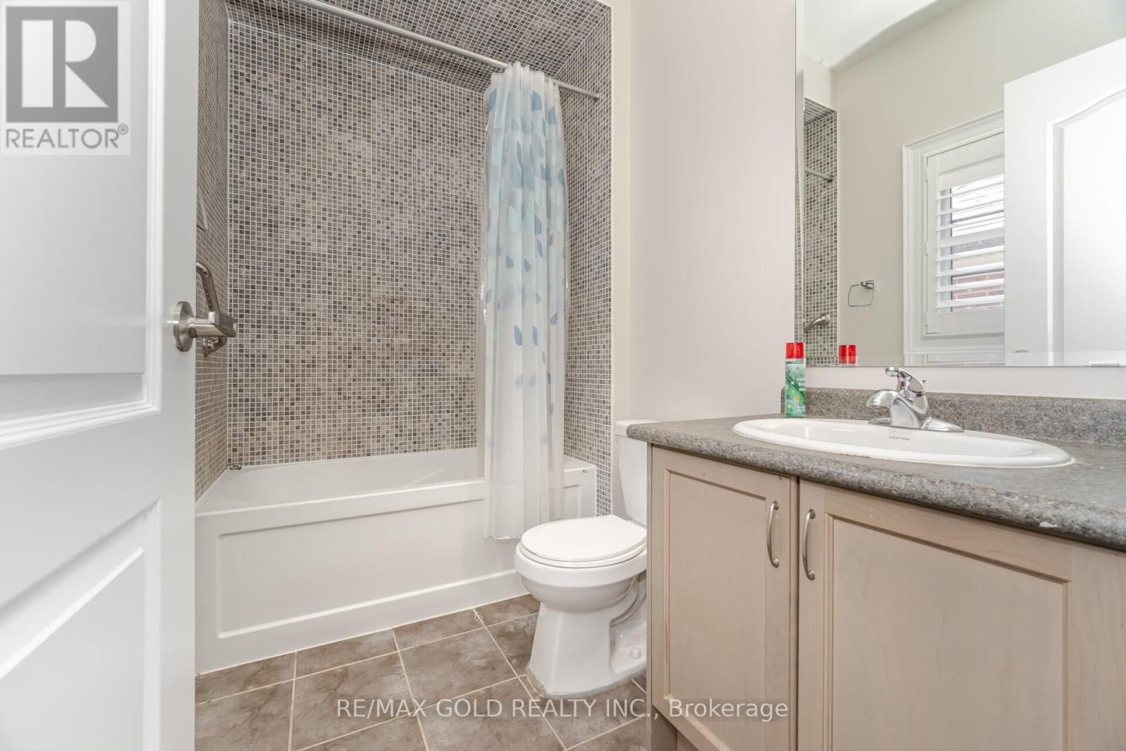 3 Sister Oreilly Road, Brampton, Ontario  L6P 4C6 - Photo 19 - W12616846