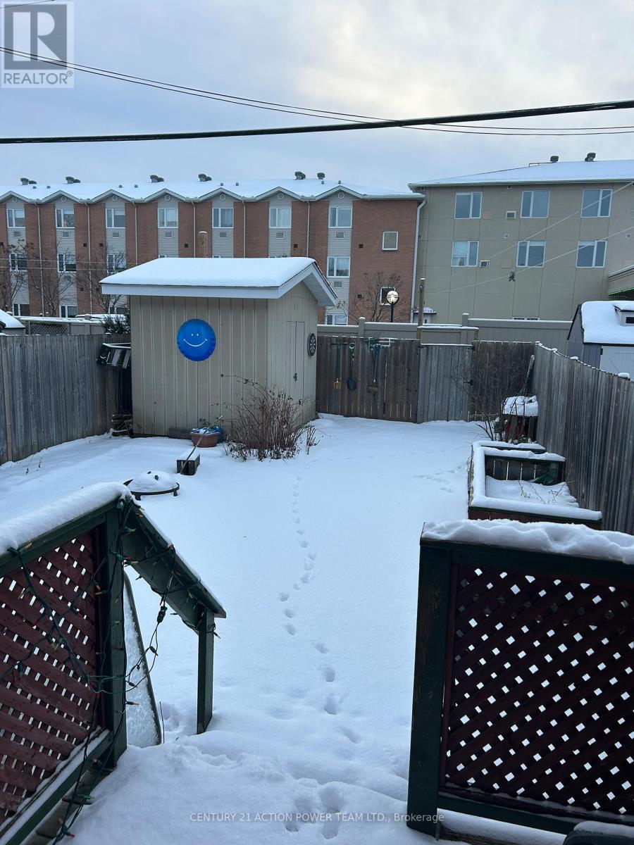 642 Borthwick Avenue, Ottawa, Ontario K1K 2L9 - Photo 3 - X12616894