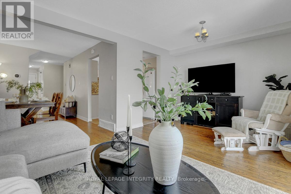 34 Stokes Crescent, Ottawa, Ontario K2L 2Z4 - Photo 8 - X12616924