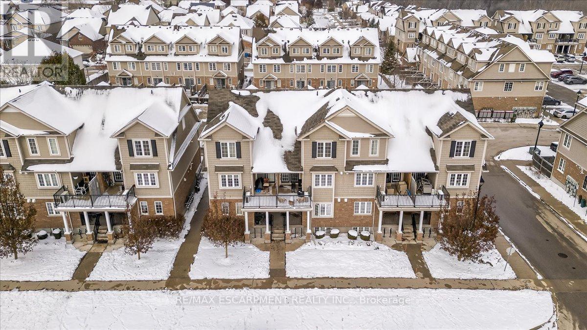 614b Woodlawn Road E, Guelph, Ontario  N1E 0K4 - Photo 3 - X12616726