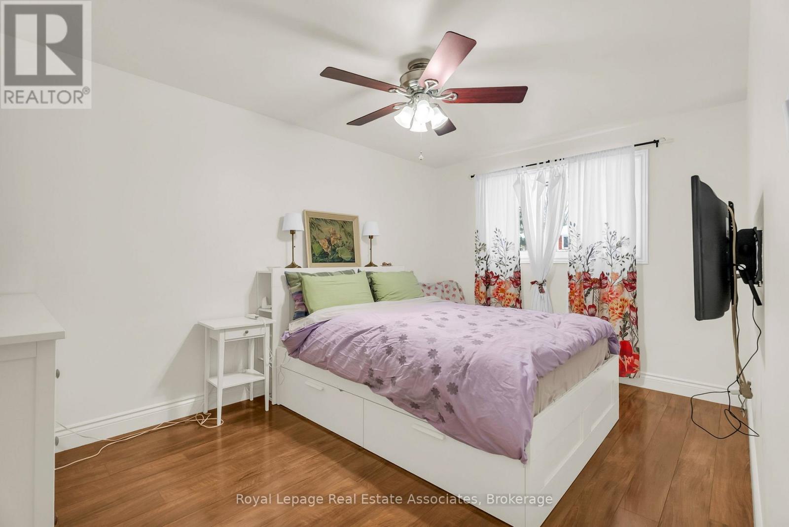 12 Carnaby Crescent, Kitchener, Ontario  N2A 1M7 - Photo 12 - X12616758