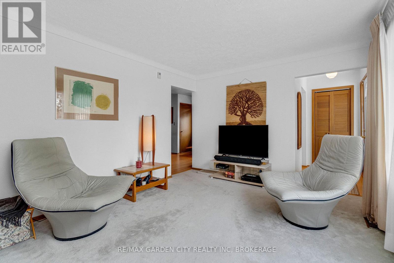 5687 Murray Street, Niagara Falls, Ontario  L2G 2J7 - Photo 8 - X12616888