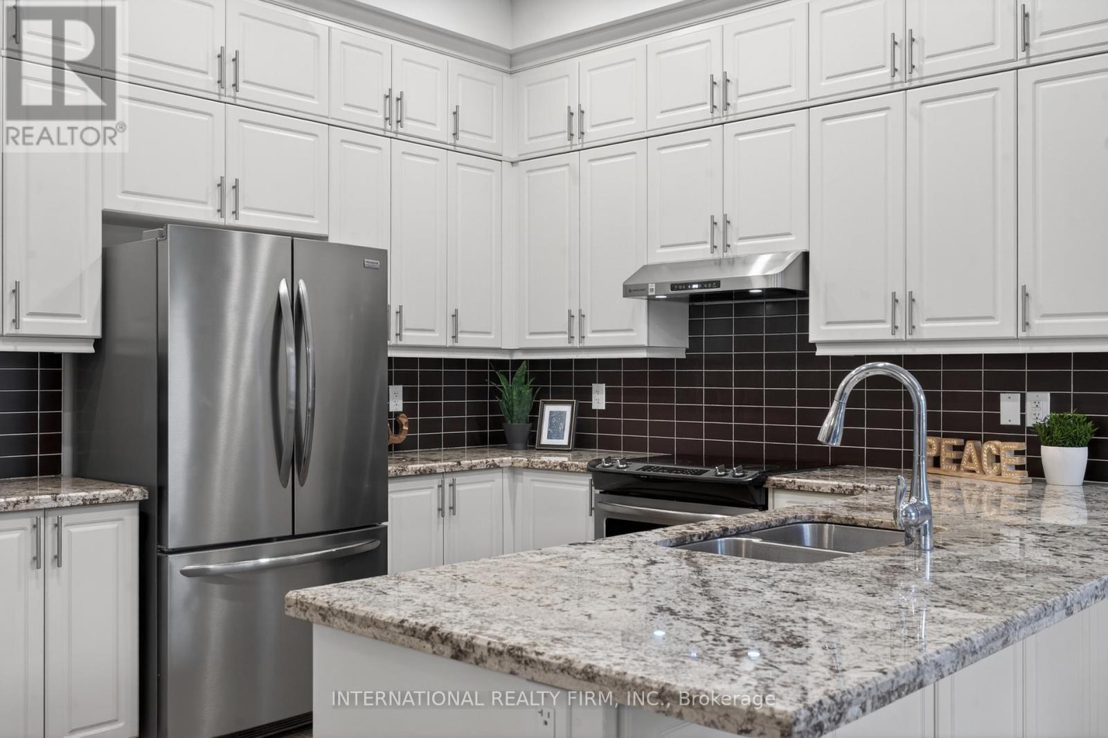 254 Niagara Trail, Halton Hills, Ontario  L7G 0M4 - Photo 10 - W12613838