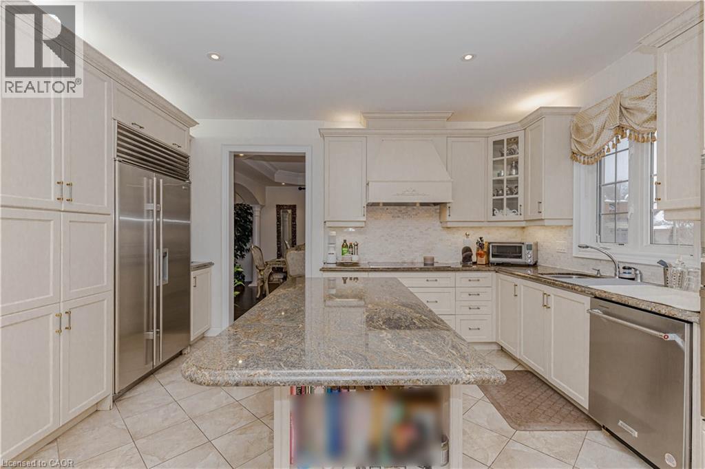 132 Bloomsbury Avenue, Brampton, Ontario  L6P 2X2 - Photo 10 - 40793417