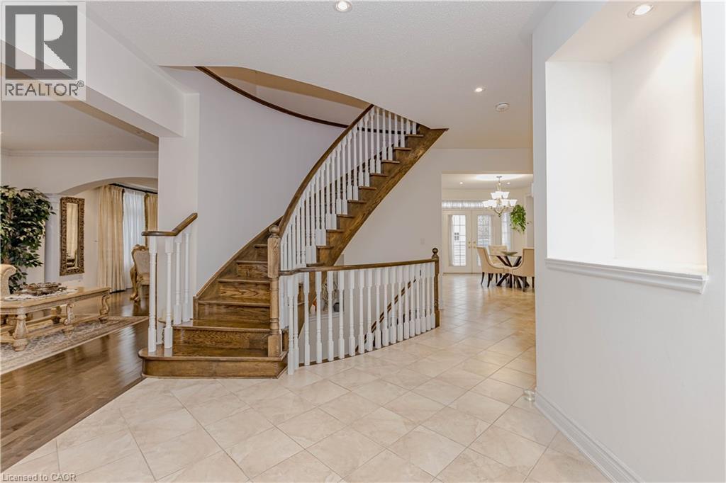 132 Bloomsbury Avenue, Brampton, Ontario  L6P 2X2 - Photo 5 - 40793417