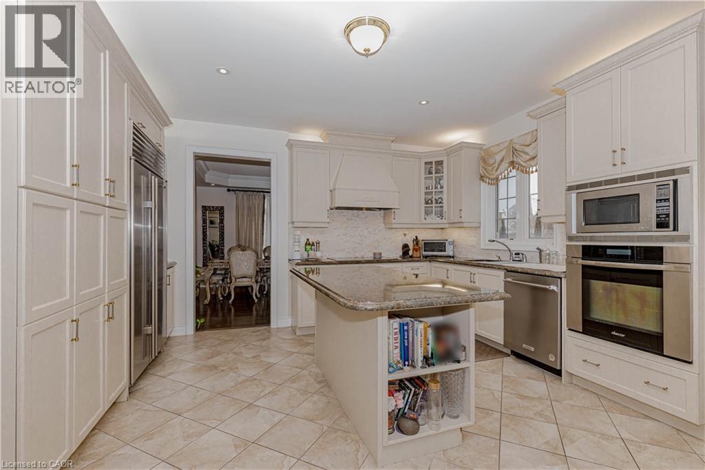 132 Bloomsbury Avenue, Brampton, Ontario  L6P 2X2 - Photo 9 - 40793417