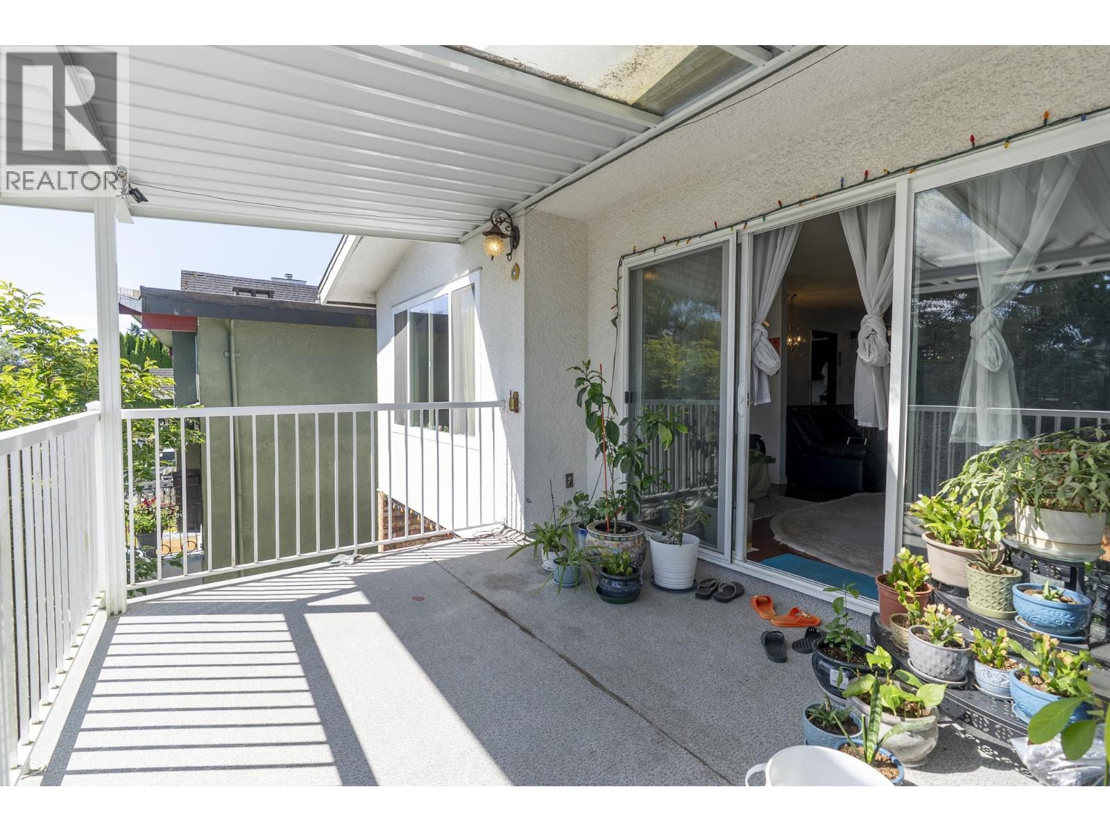 45 N Stratford Avenue, Burnaby, British Columbia  V5B 1L1 - Photo 10 - R3073308