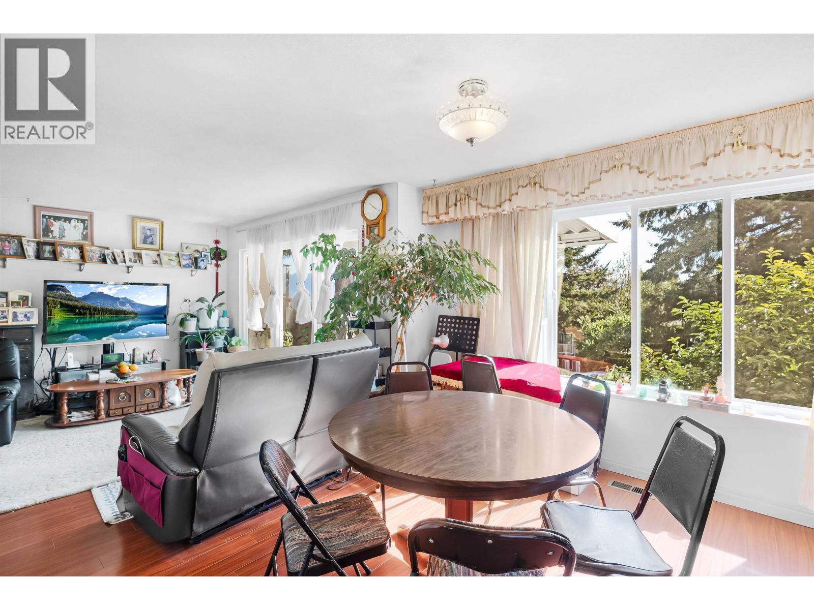 45 N Stratford Avenue, Burnaby, British Columbia  V5B 1L1 - Photo 14 - R3073308