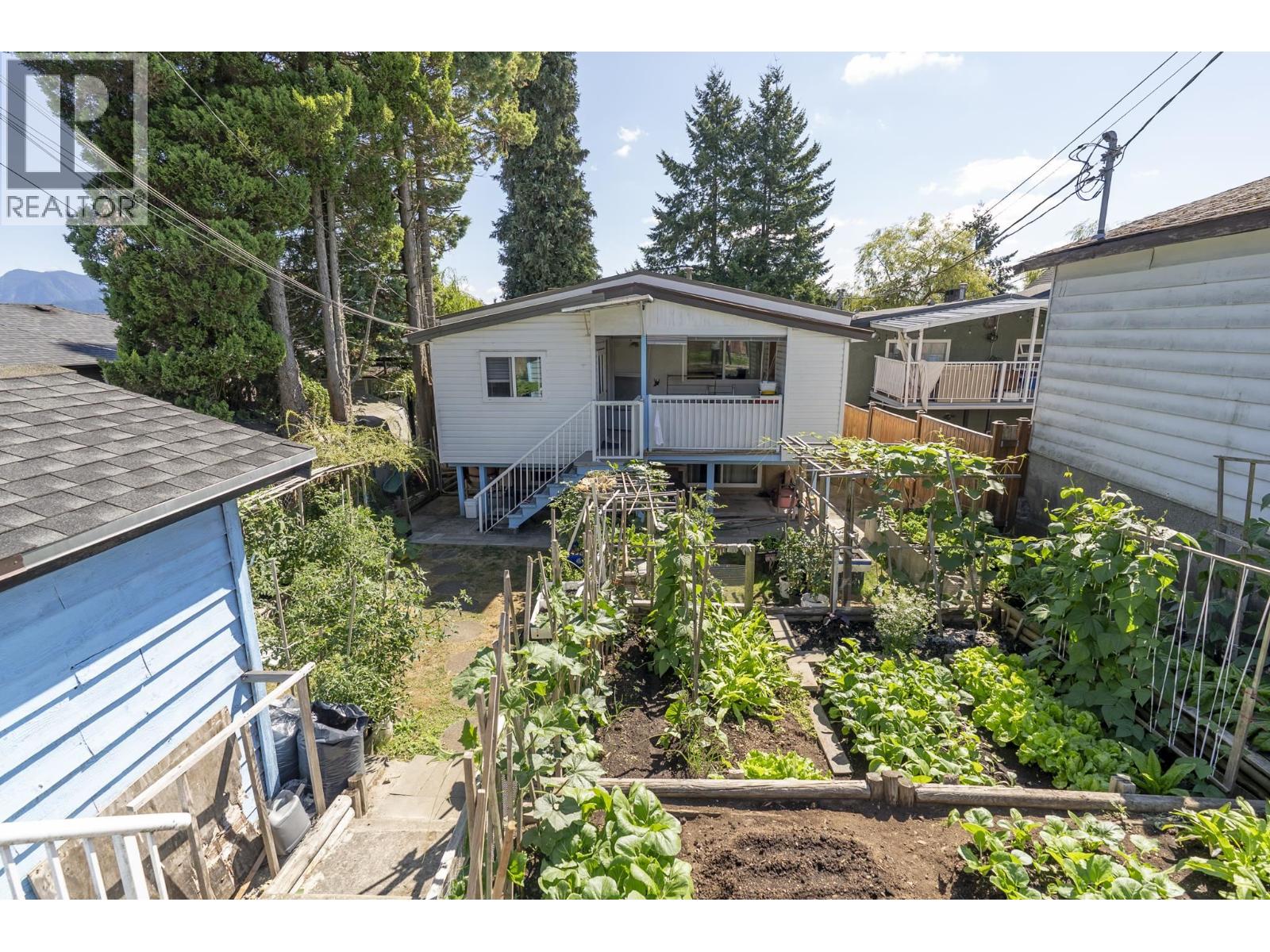 45 N Stratford Avenue, Burnaby, British Columbia  V5B 1L1 - Photo 23 - R3073308