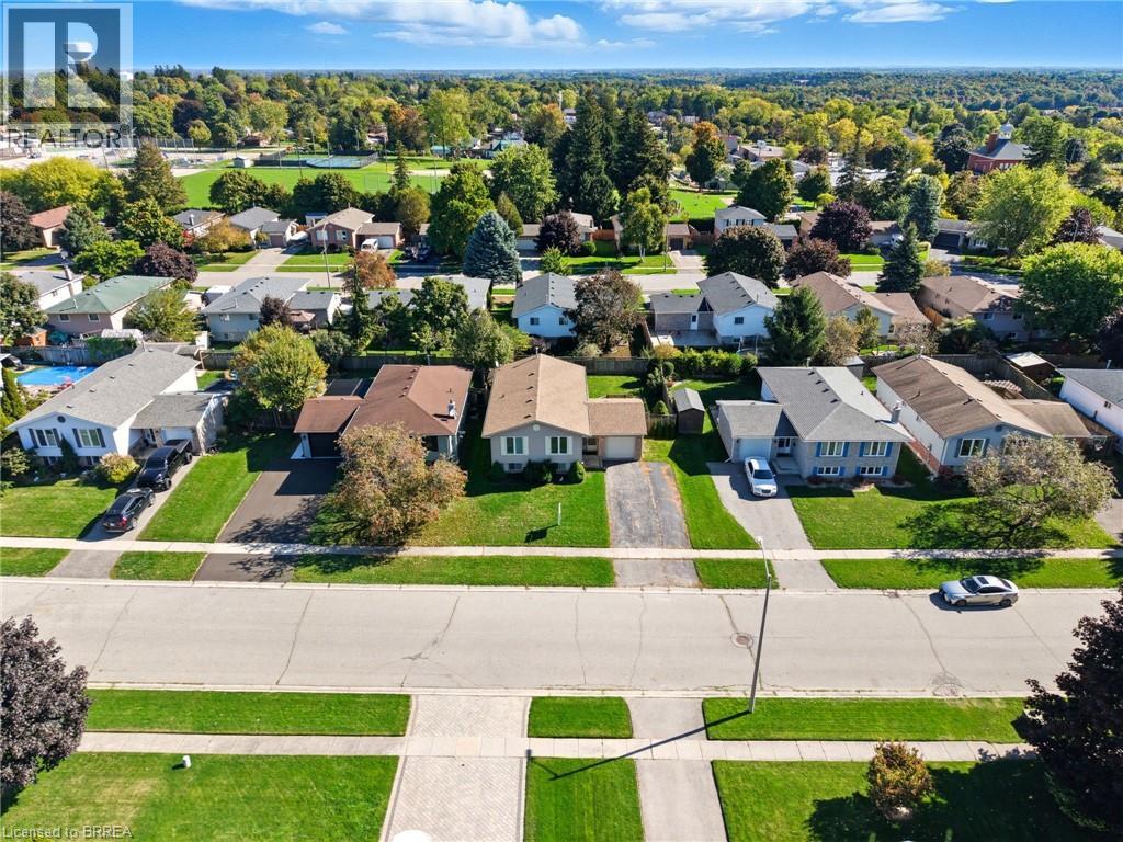 18 Scott Street, St. George, Ontario  N0E 1N0 - Photo 2 - 40771506