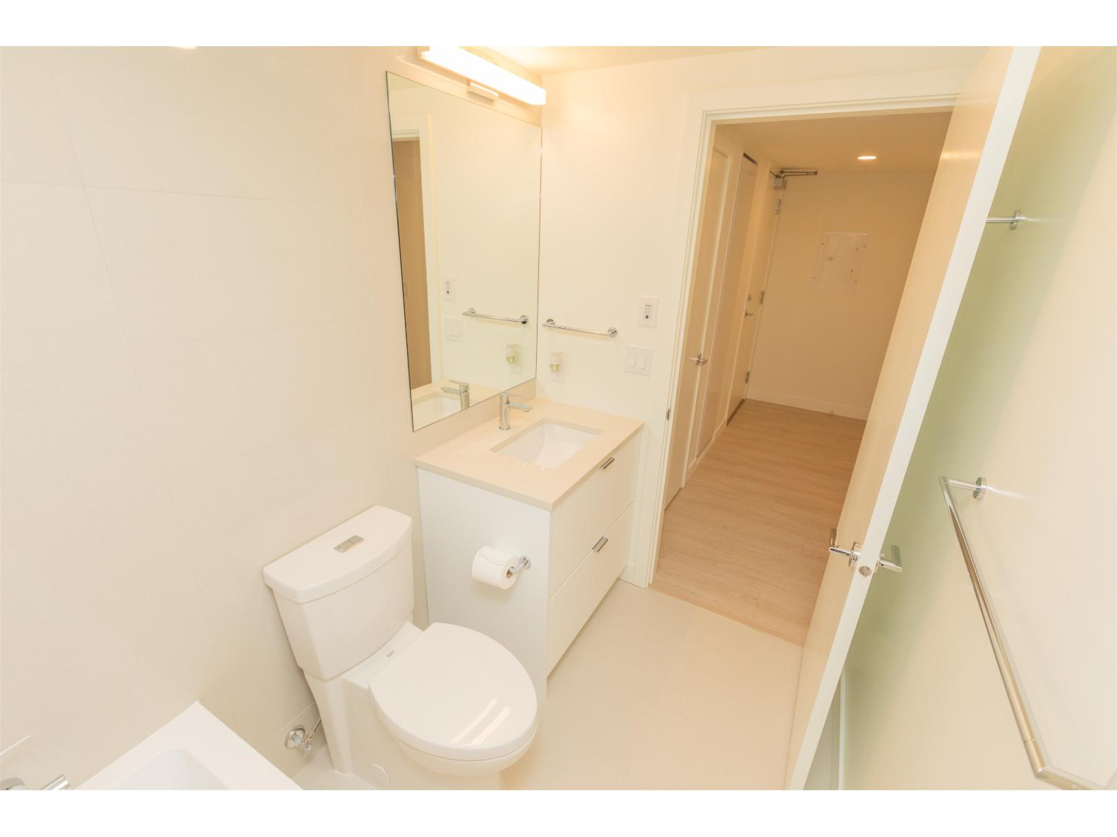 2206 13675 107a Avenue, Surrey, British Columbia  V3T 0X2 - Photo 8 - R3073315