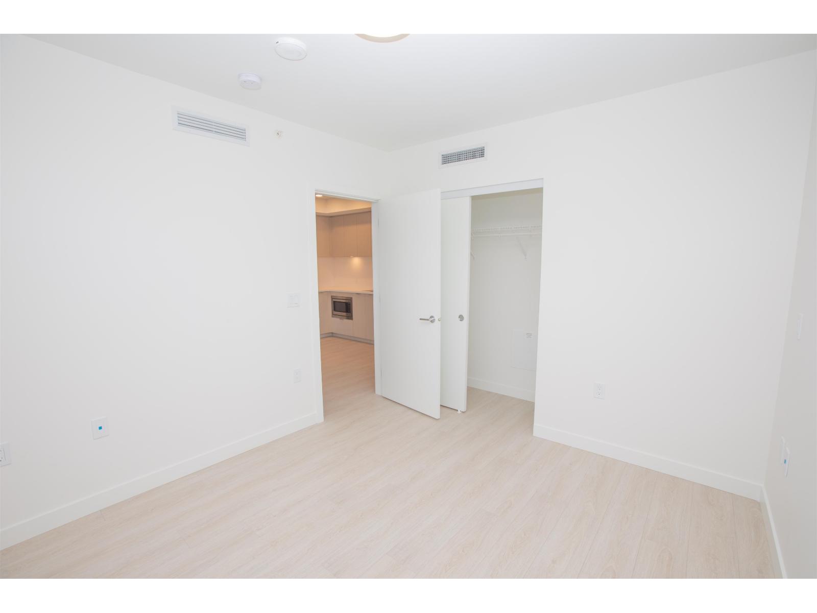 2206 13675 107a Avenue, Surrey, British Columbia  V3T 0X2 - Photo 5 - R3073315