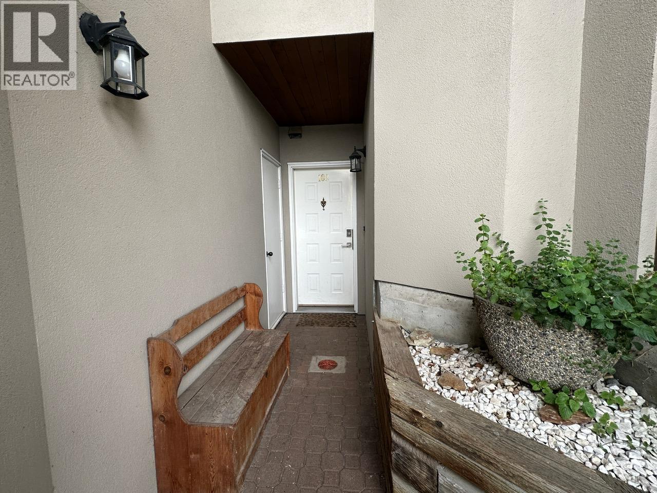 103 3 K De K Court, New Westminster, British Columbia  V3M 6B6 - Photo 21 - R3052911