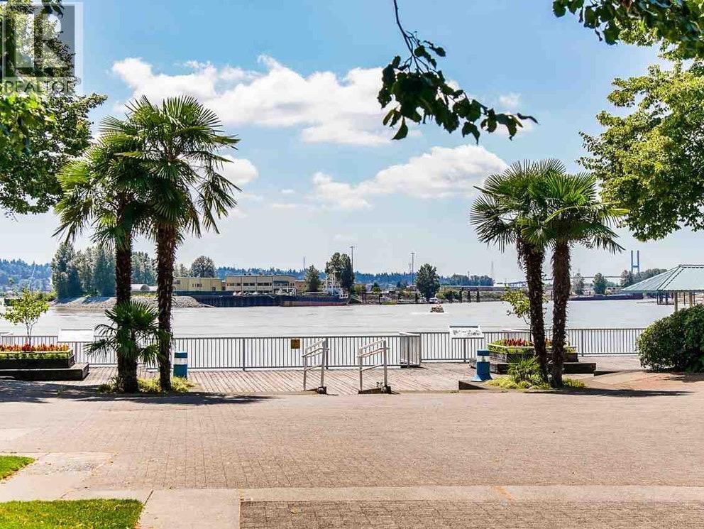 103 3 K De K Court, New Westminster, British Columbia  V3M 6B6 - Photo 3 - R3052911