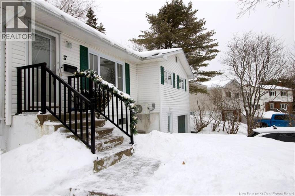 17 Beverly Drive, Saint John, New Brunswick  E2J 3B1 - Photo 2 - NB131123