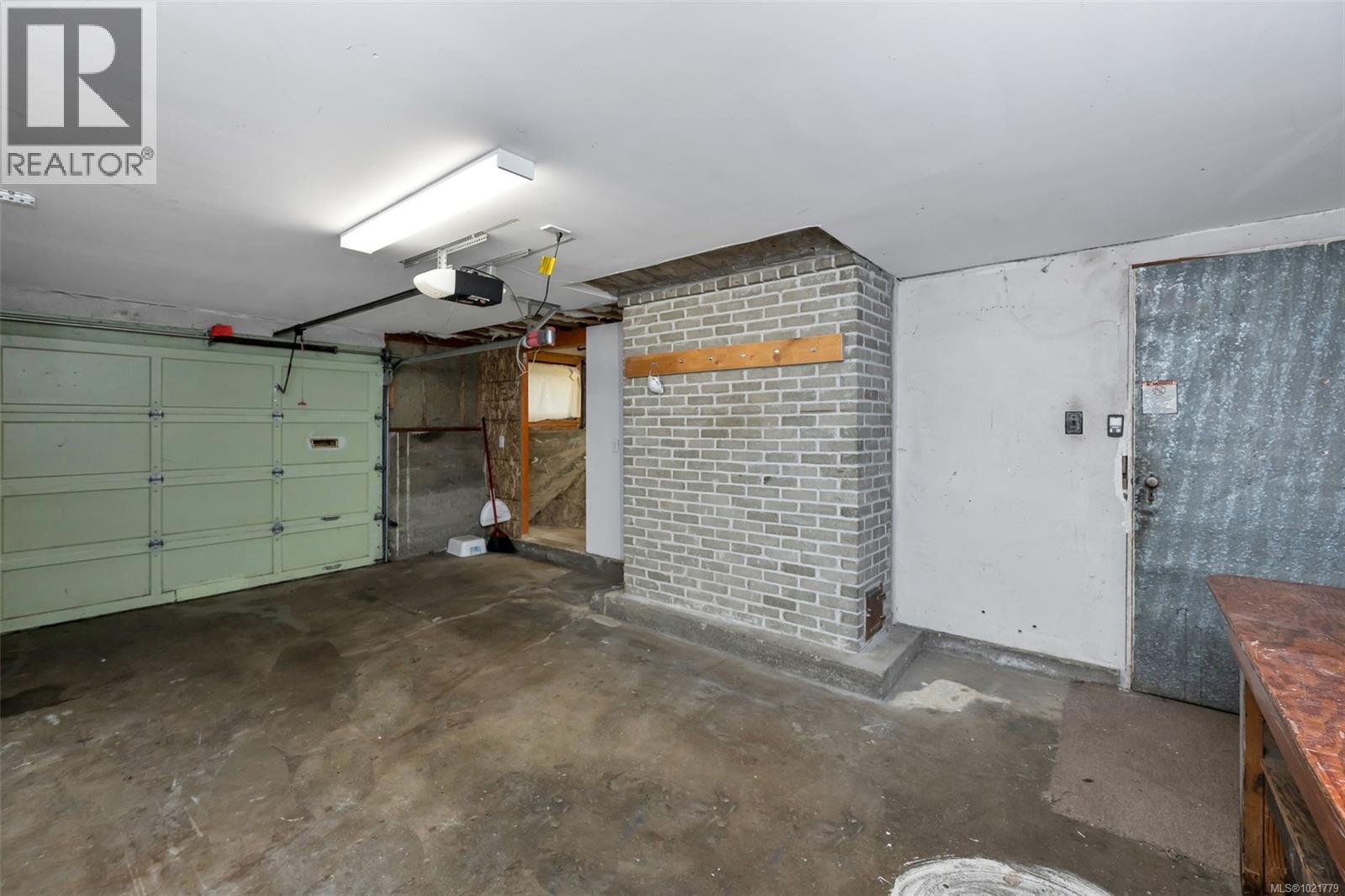 1181 Clovelly Terr, Saanich, British Columbia V8P 1V7 - Photo 53 - 1021779