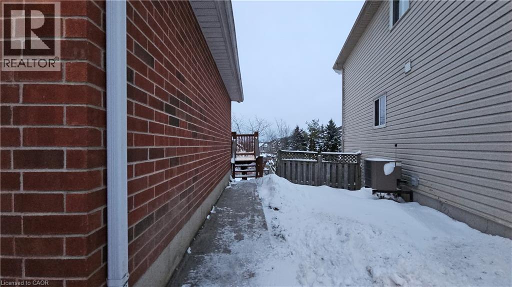 10 Doll Court Unit# Lower, Kitchener, Ontario  N2E 4H1 - Photo 26 - 40793219