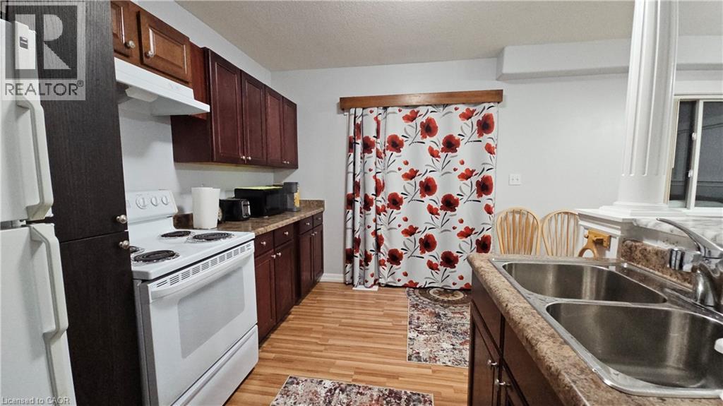 10 Doll Court Unit# Lower, Kitchener, Ontario  N2E 4H1 - Photo 2 - 40793219