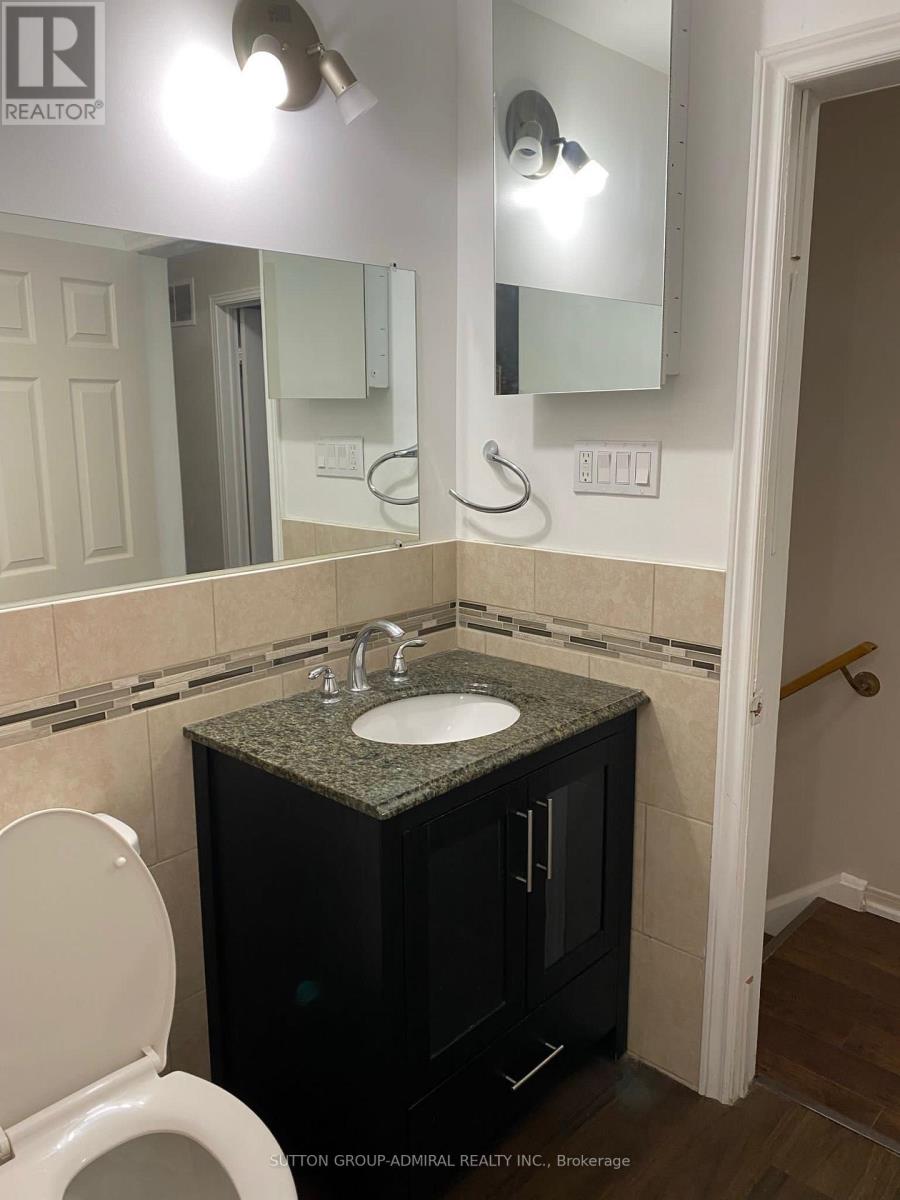 Upper - 50 Ivan Nelson Drive, Toronto (Westminster-Branson), Ontario  M2R 3P7 - Photo 11 - C12616896