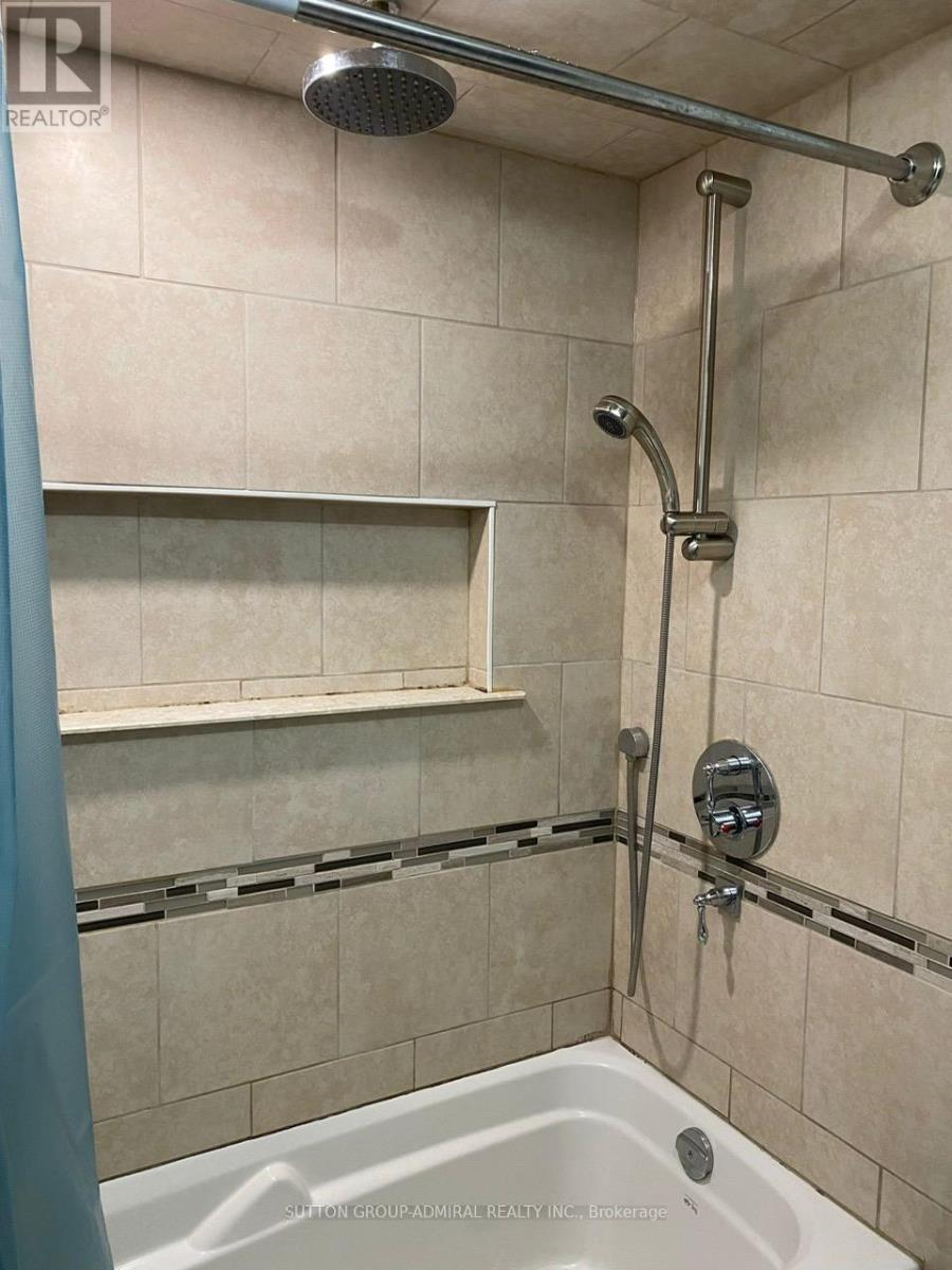 Upper - 50 Ivan Nelson Drive, Toronto (Westminster-Branson), Ontario  M2R 3P7 - Photo 15 - C12616896