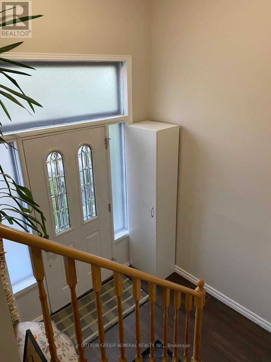 Upper - 50 Ivan Nelson Drive, Toronto (Westminster-Branson), Ontario  M2R 3P7 - Photo 2 - C12616896