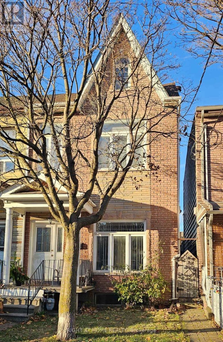 74 ARGYLE STREET, Toronto, Ontario