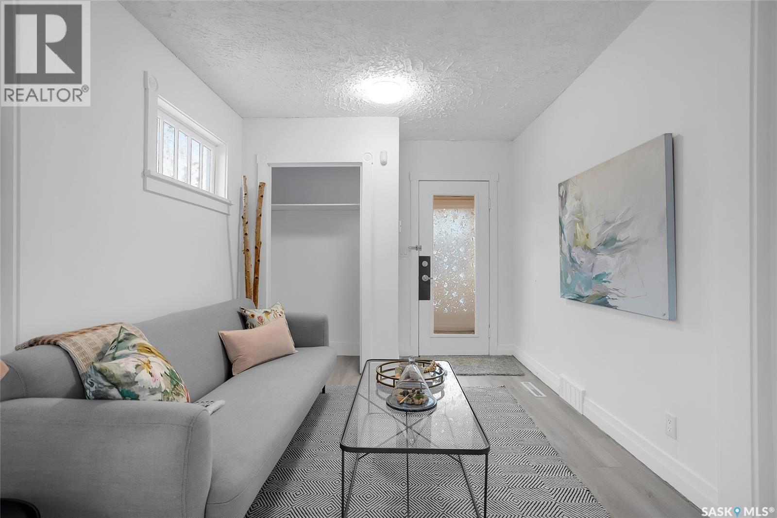 214 J Avenue N, Saskatoon, Saskatchewan  S7L 2J9 - Photo 5 - SK025468