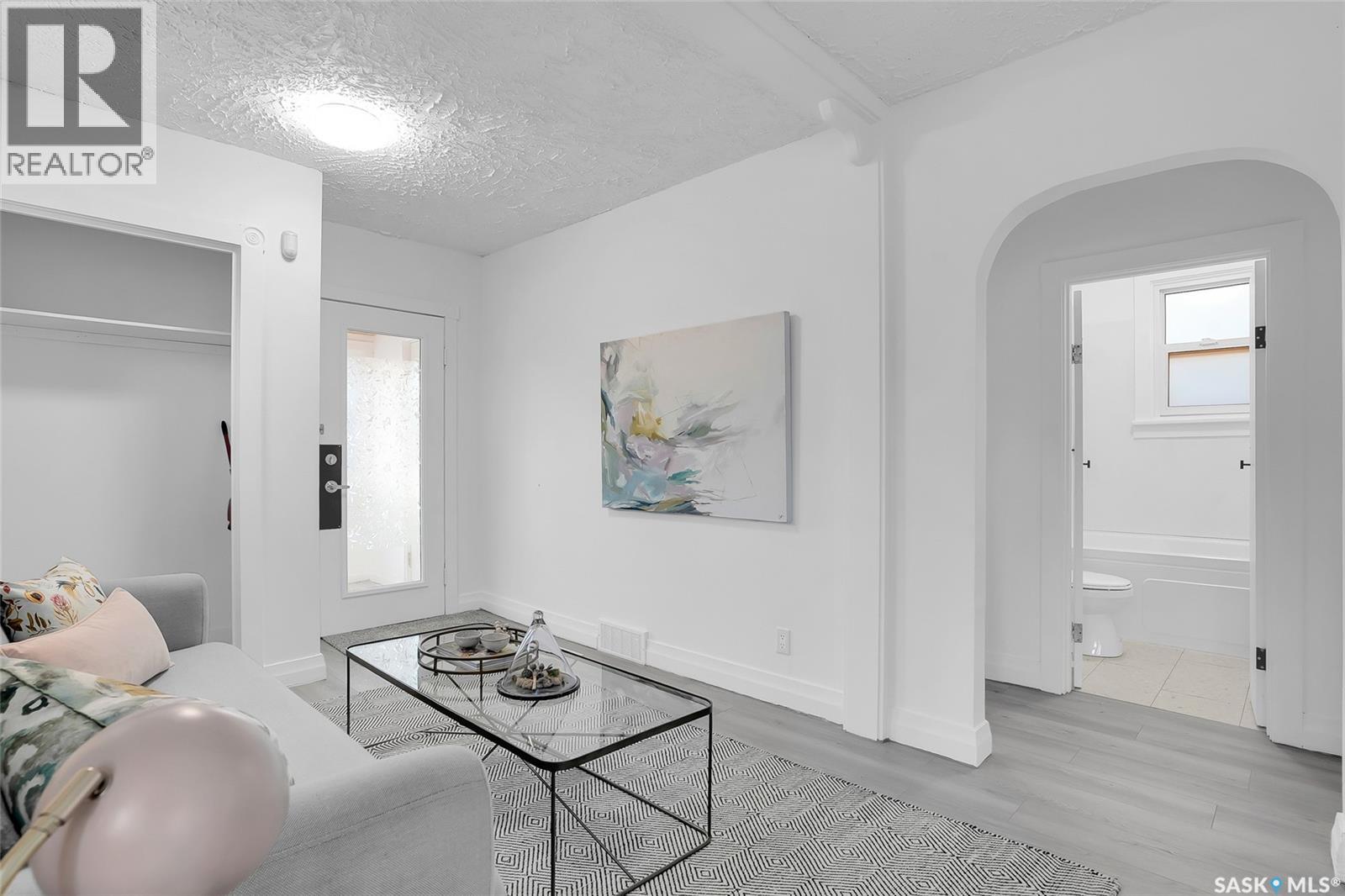 214 J Avenue N, Saskatoon, Saskatchewan  S7L 2J9 - Photo 6 - SK025468