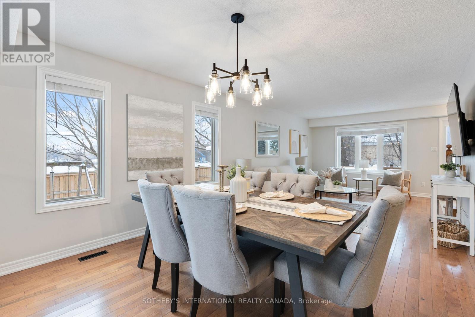 17 South River Road, Georgina, Ontario  L0E 1R0 - Photo 17 - N12616932