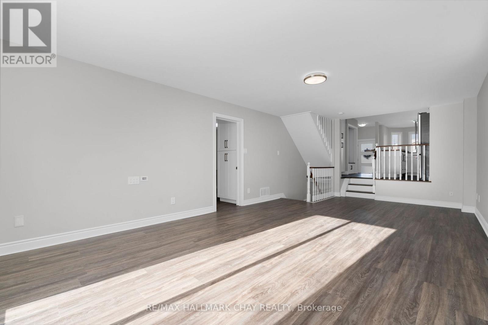 13 Willow Drive, Barrie, Ontario  L4N 8T1 - Photo 13 - S12616892